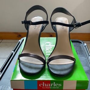 Charles by Charles David Reverse Heel 7.5